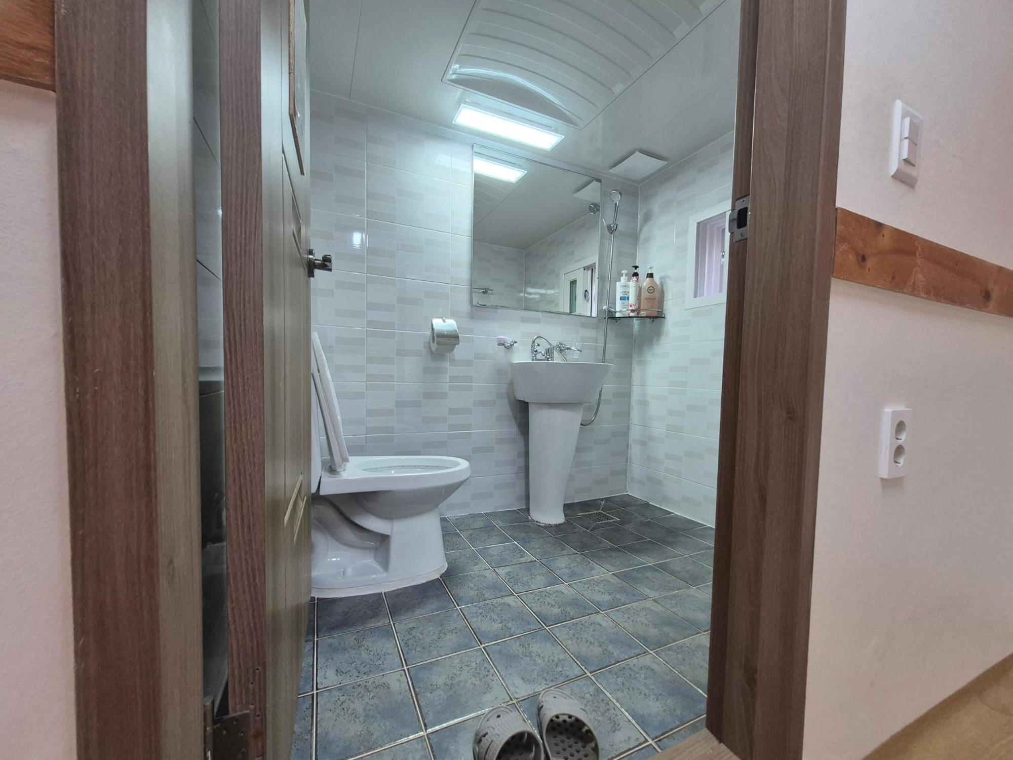 Jeonju Tosarang Guesthouse מראה חיצוני תמונה