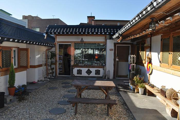 Jeonju Tosarang Guesthouse מראה חיצוני תמונה