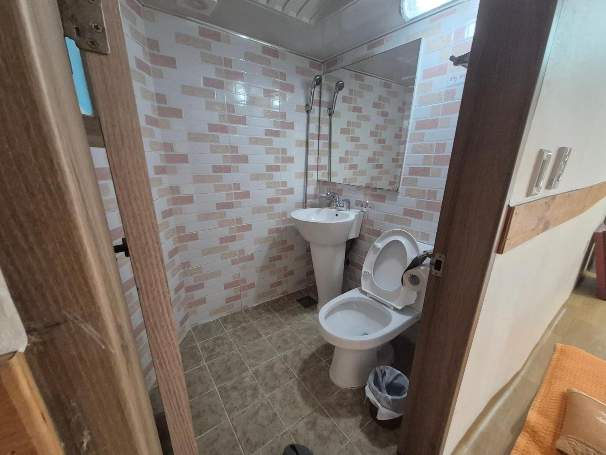 Jeonju Tosarang Guesthouse מראה חיצוני תמונה